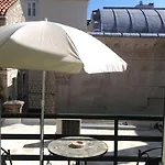 Diocletian'S Palace Apartments Split
